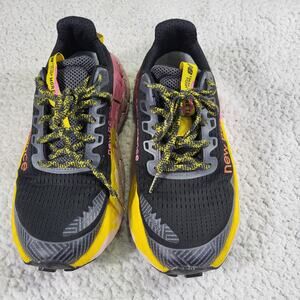 New Balance Fresh Foam X More Trail v3 running shoe black Womens Sneakers sz 8.5